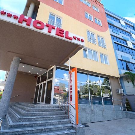 Hotel Strelitia Timisoara Esterno foto